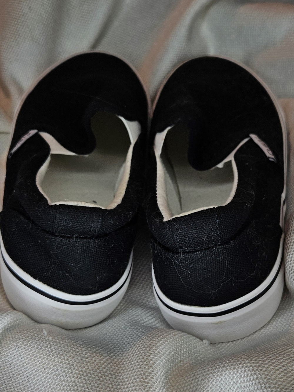 Cull4U Women's Classic Slip-On Trainer Shoe Size 7 - Picture 2 of 5